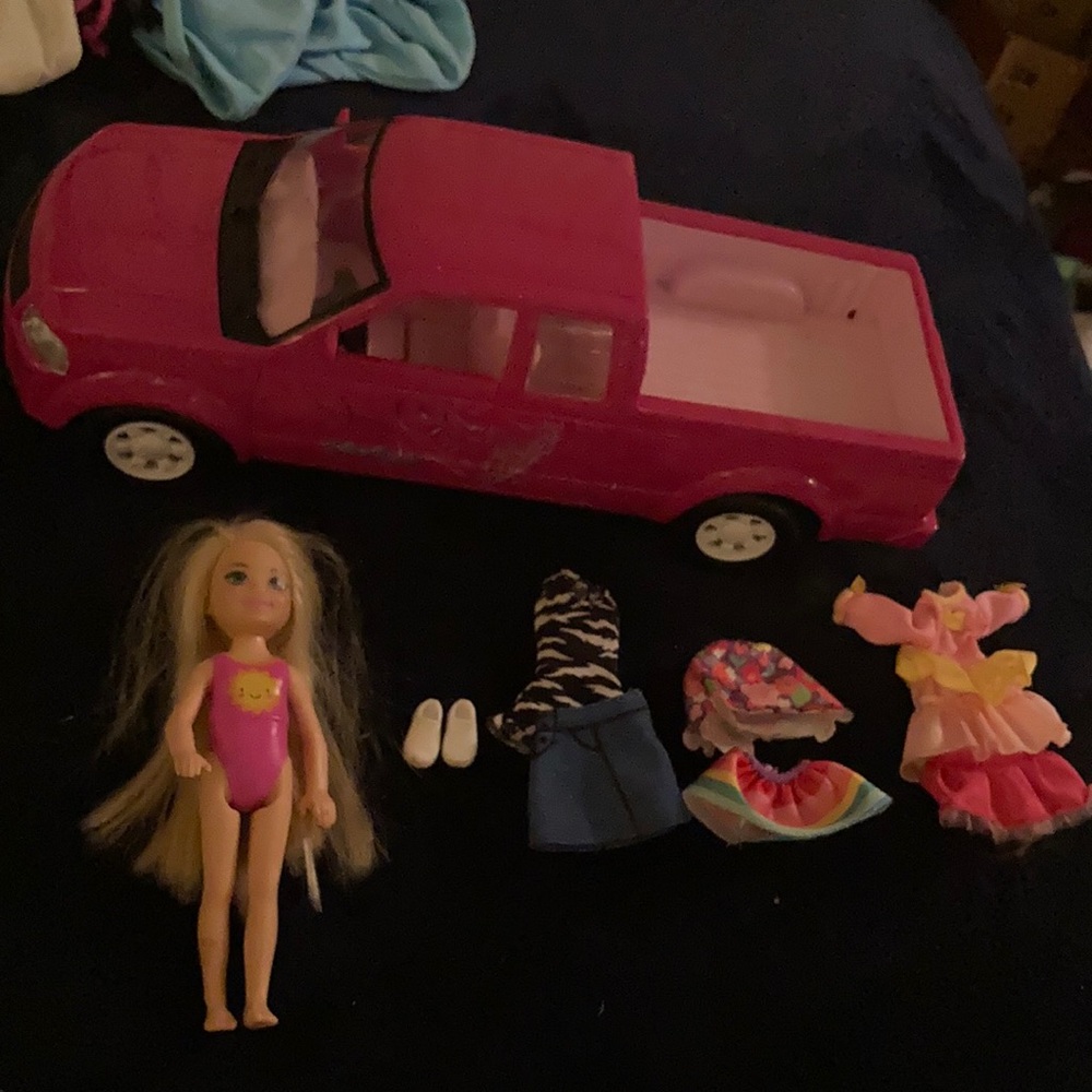 Mini Barbie truck and outfit